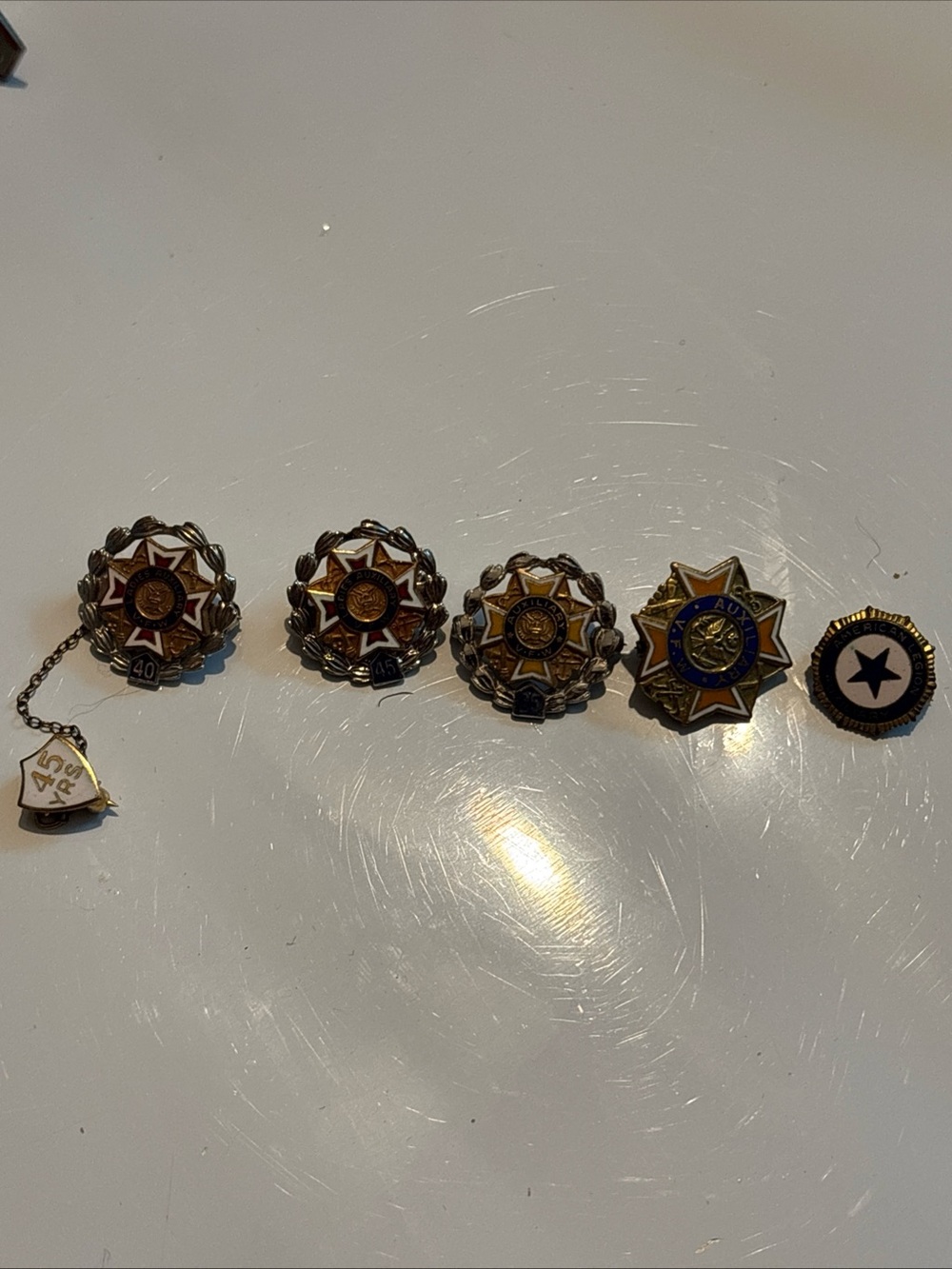 Unique VNG Auxiliary ladies V.F.W. Gold and Blue Starburst lapel pins lot of 5